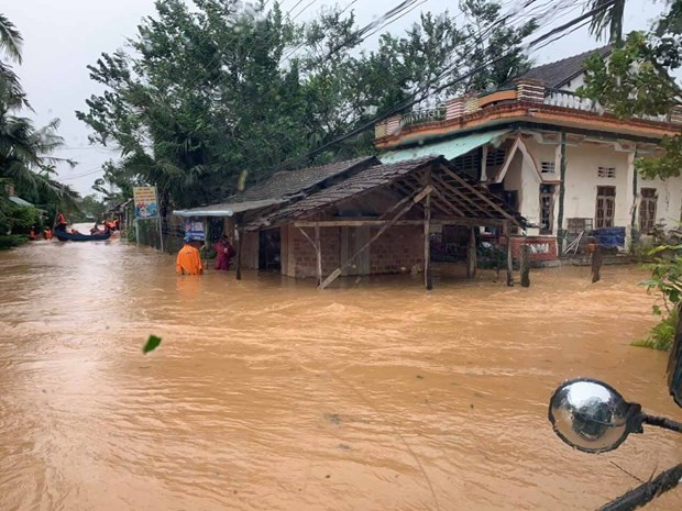 B&#227;o số 9 suy yếu th&#224;nh &#225;p thấp, lũ đặc biệt lớn tr&#234;n s&#244;ng ở Trung Bộ - Ảnh 1