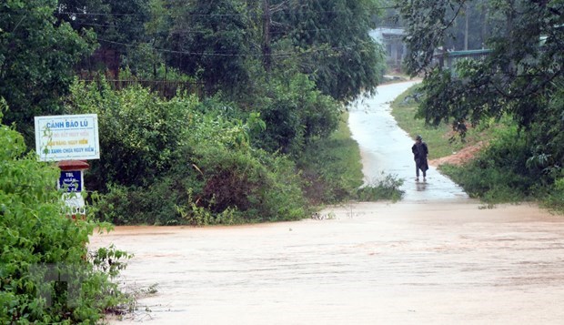 B&#227;o số 9 suy yếu th&#224;nh &#225;p thấp, lũ đặc biệt lớn tr&#234;n s&#244;ng ở Trung Bộ - Ảnh 2