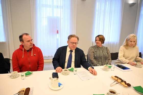 Thị trưởng Thủ đ&ocirc; Helsinki, Cộng h&ograve;a Phần Lan - Juhana Vartiainen tại buổi l&agrave;m việc &nbsp;