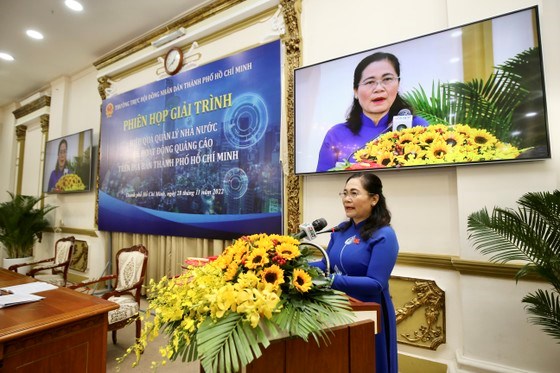 Chủ tịch HĐND TPHCM Nguyễn Thị Lệ chủ trì phiên giải trình. Ảnh: DŨNG PHƯƠNG