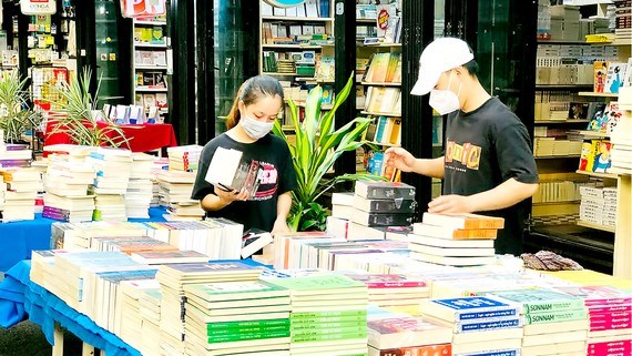 Ch&#224;o năm mới 2022 với nhiều chương tr&#236;nh hấp dẫn - Ảnh 1
