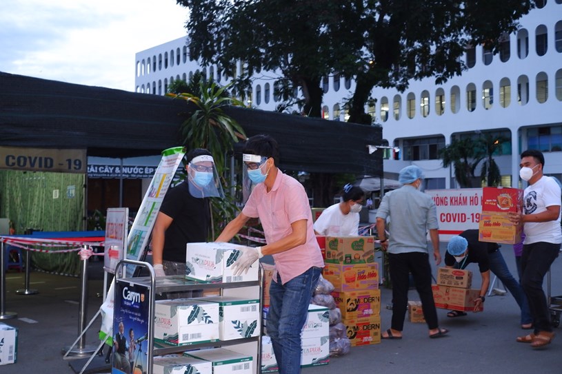 TPHCM: Ph&#225;t hiện 22 trường hợp nh&#226;n vi&#234;n Bệnh viện Bệnh Nhiệt đới nghi nhiễm COVID-19