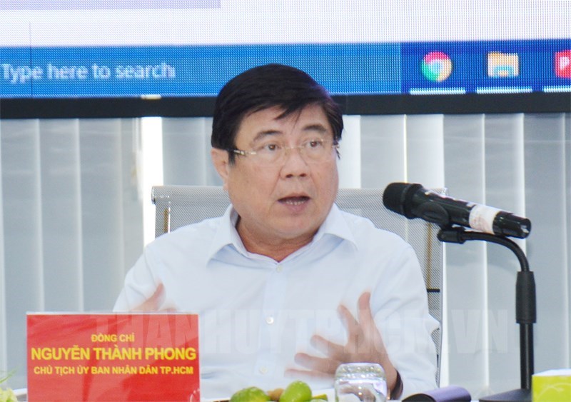 Chủ tịch UBND TPHCM Nguyễn Th&agrave;nh Phong ph&aacute;t biểu tại buổi l&agrave;m việc. (Ảnh: Đan Như)