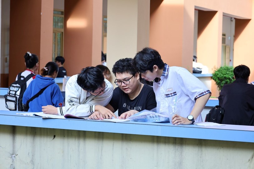 Tr&#234;n 40.000 th&#237; sinh thi đ&#225;nh gi&#225; năng lực đợt 2 tại ĐHQG TPHCM - Ảnh 1