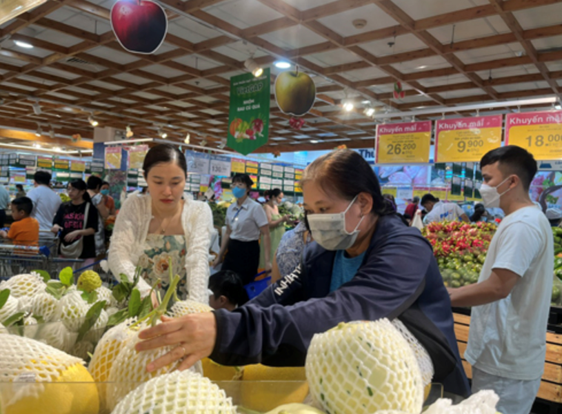 N&ocirc;ng sản đạt chuẩn của c&aacute;c địa phương được b&agrave;y b&aacute;n tại c&aacute;c hệ thống b&aacute;n lẻ ở TP HCM