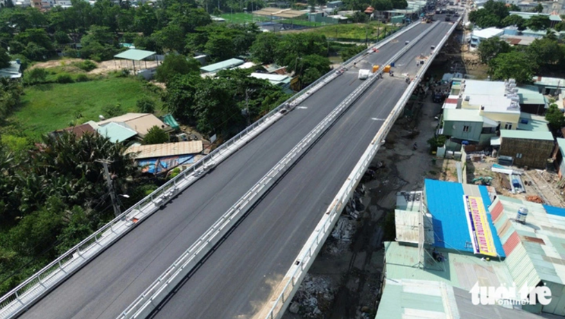 Cầu Nam L&yacute; đ&oacute;ng vai tr&ograve; quan trọng trong giải quyết việc đi lại của người d&acirc;n khu vực, đồng thời tăng kết nối giao th&ocirc;ng thủy - Ảnh: PHƯƠNG NHI