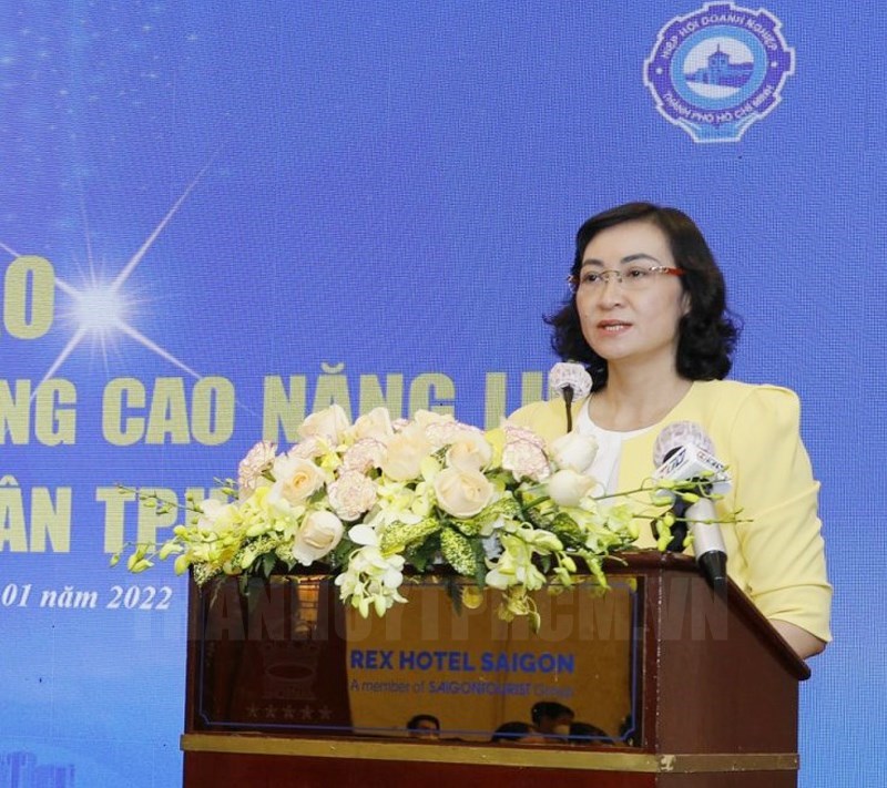 Ph&oacute; Chủ tịch UBND TP Phan Thị Thắng ph&aacute;t biểu tại hội thảo