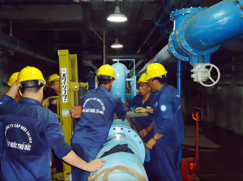 SAWACO cho biết, sẽ ngưng hoạt động trạm bơm cấp 1, 2 để sửa chữa van xả đáy hầm đo lưu lượng nước ra. Ảnh: SAWACO