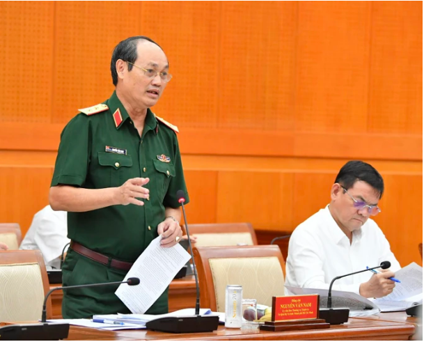 Trung tướng Nguyễn Văn Nam, Tư lệnh Bộ Tư lệnh TPHCM ph&aacute;t biểu. Ảnh: VIỆT DŨNG