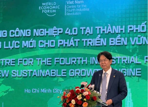 Chủ tịch HDBank, ông Kim Byoungho phát biểu tại hội thảo