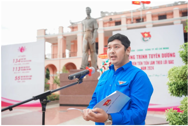 Đồng chí Bùi Hữu Hồng Hải - Ủy viên Ban Thường vụ Thành Đoàn, Bí thư Đoàn Khối Dân - Chính - Đảng, phát biểu tại buổi lễ