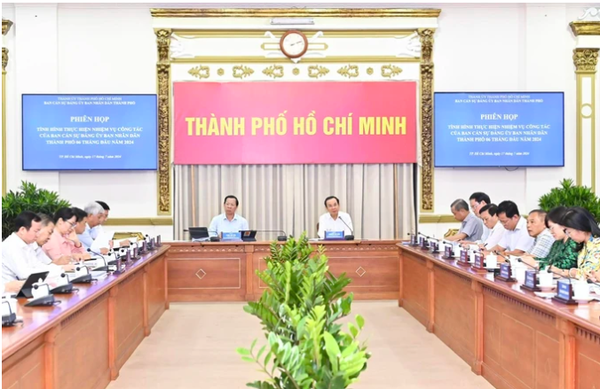 Ban c&aacute;n sự đảng UBND TPHCM tổ chức phi&ecirc;n họp về t&igrave;nh h&igrave;nh, kết quả thực hiện nhiệm vụ c&ocirc;ng t&aacute;c. Ảnh: VIỆT DŨNG