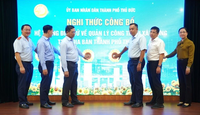 Lãnh đạo UBND TP.Thủ Đức ra mắt hệ thống quản lý công trình xây dựng