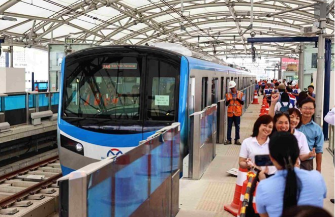 TPHCM sẽ miễn vé đi Metro số 1 trong 30 ngày đầu khai thác. Ảnh: Anh Tú