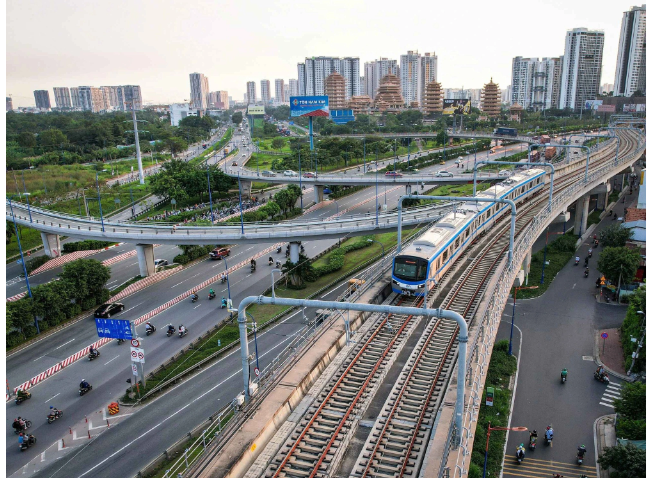 TP.HCM sẽ tập trung hoàn thiện kết cấu hạ tầng, đặt mục tiêu tăng trưởng GRDP năm 2025 khoảng 10%