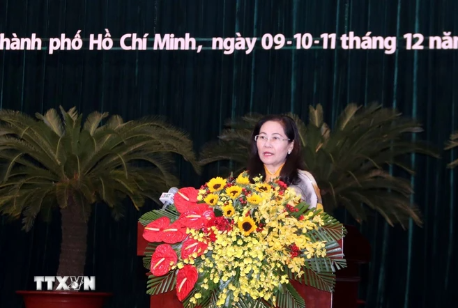 B&agrave; Nguyễn Thị Lệ, Chủ tịch Hội đồng Nh&acirc;n d&acirc;n Th&agrave;nh phố Hồ Ch&iacute; Minh ph&aacute;t biểu bế mạc Kỳ họp thứ 20. (Ảnh: Xu&acirc;n Khu/TTXVN)