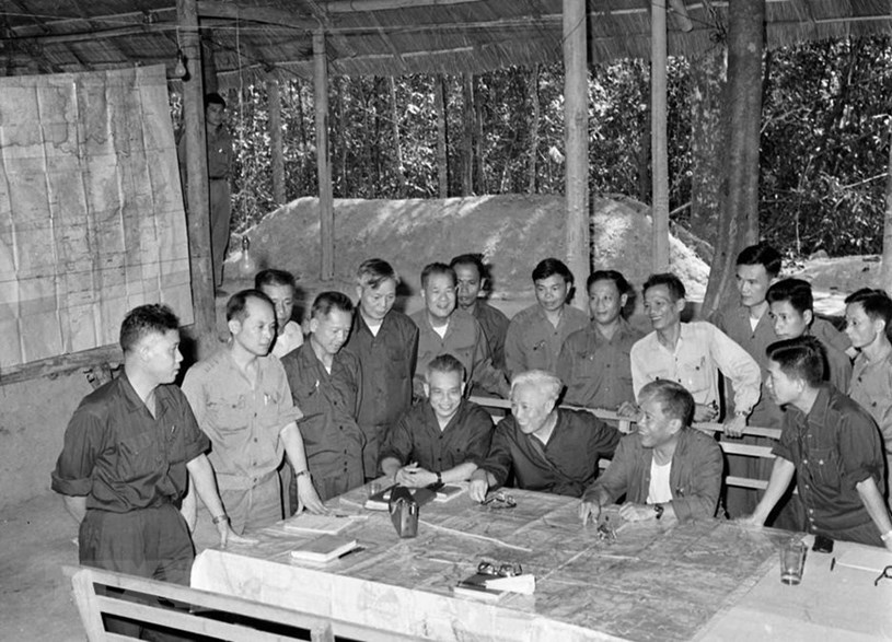Bộ Chỉ huy Chiến dịch Hồ Ch&iacute; Minh tại căn cứ T&agrave; Thiết - Lộc Ninh (th&aacute;ng 4/1975). (Ảnh: TTXVN)