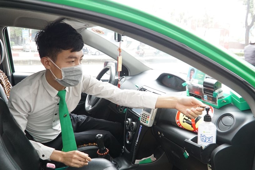Taxi Mai Linh tiếp tục hỗ trợ vận chuyển bệnh nh&#226;n đến hết ng&#224;y 26/4