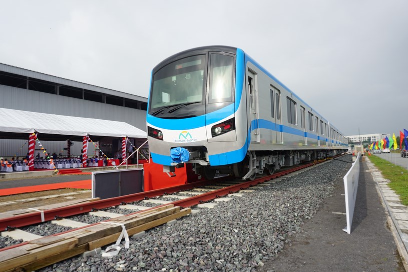 Tàu metro s&ocirc;́ 1 tại depot Long Bình - Ảnh: ĐỨC PHÚ