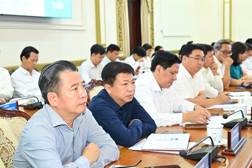 Đại biểu dự phi&ecirc;n họp. Ảnh: VIỆT DŨNG