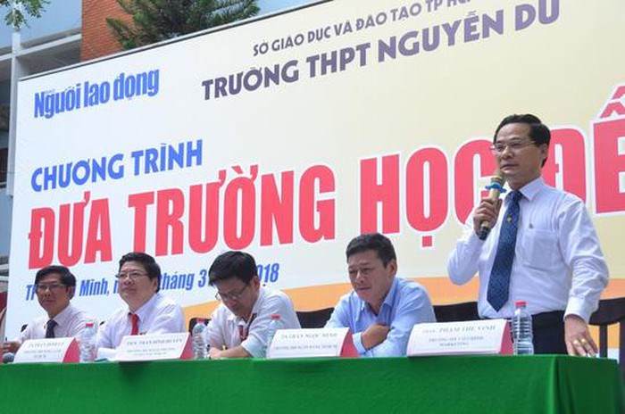 Ban tư vấn chương tr&igrave;nh &ldquo;Đưa trường học đến th&iacute; sinh&rdquo; năm 2018/ Ảnh: TẤN THẠNH - CAO NGUY&Ecirc;N