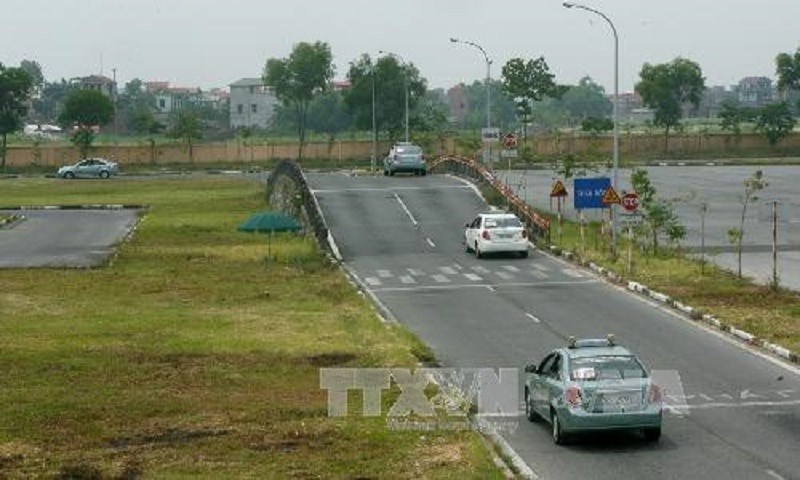 L&#249;i thời gian &#225;p dụng bộ c&#226;u hỏi mới thi s&#225;t hạch l&#225;i xe đến 1/8/2020 