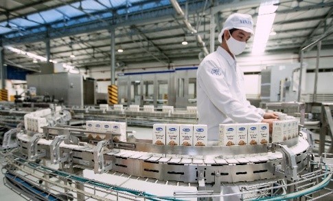 D&acirc;y chuyền sản xuất sản phẩm sữa hạt xuất khẩu của Vinamilk