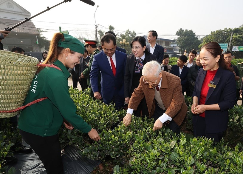 Tổng B&#237; thư Nguyễn Ph&#250; Trọng: Trọn một đời v&#236; Đảng, v&#236; d&#226;n - Ảnh 4